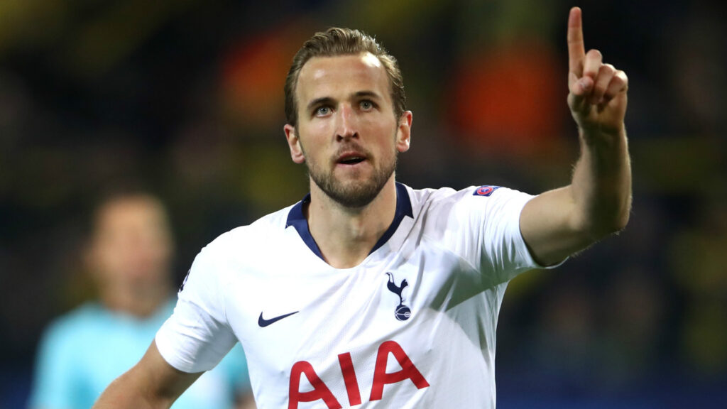 Harry Kane mano levantada Harry Kane mano levantada